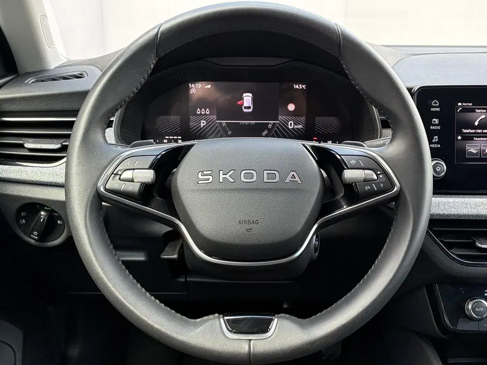 Skoda Scala 1.0 TSI DSG Automaat Selection uit 2025, foto 9