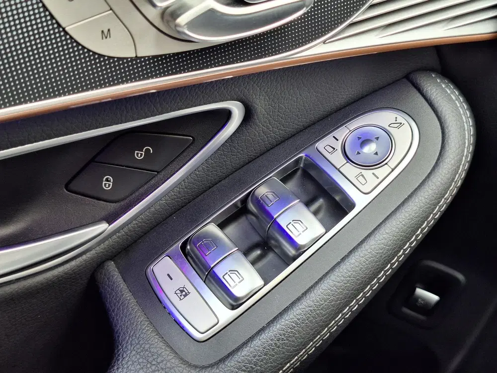 Mercedes-Benz EQC 400 4MATIC Premium Plus 80 kWh uit 2021, foto 12