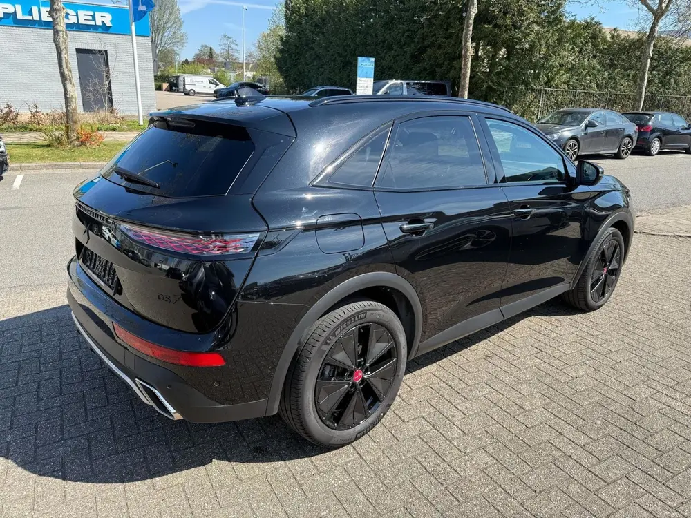DS Automobiles DS 7 DS 7 E-Tense 225 Performance Line uit 2023, foto 2