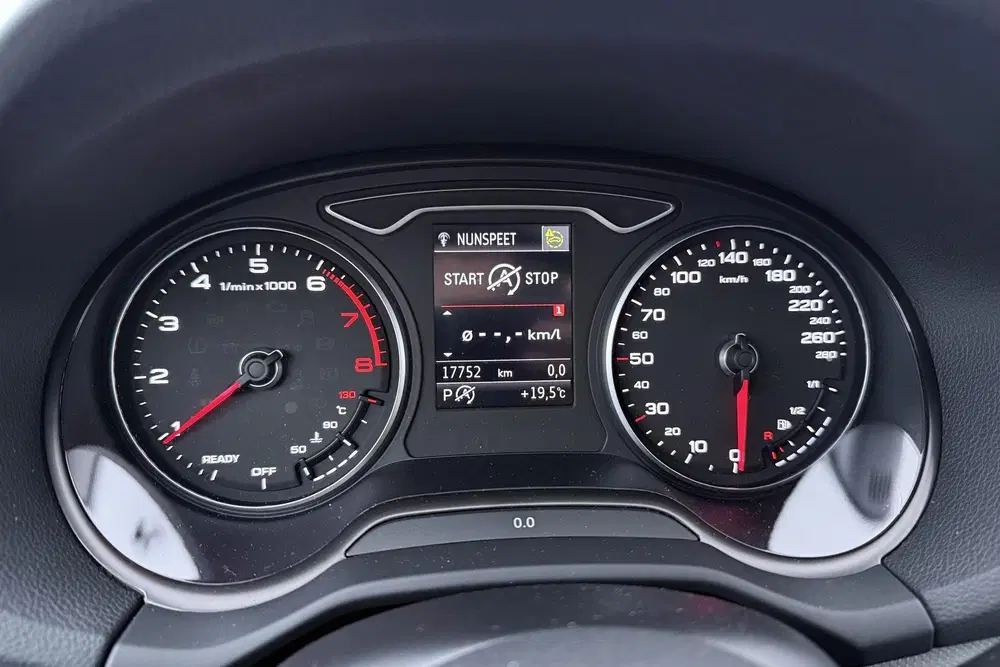Audi Q2 35 TFSI Edition One uit 2023, foto 19