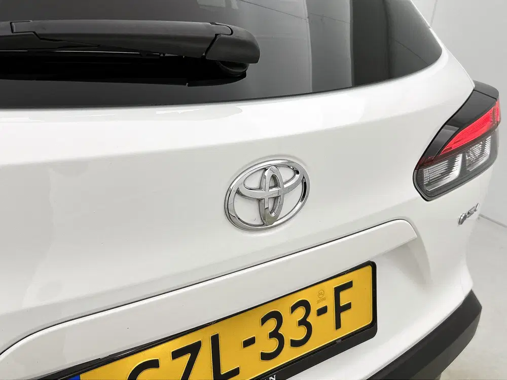 Toyota Corolla Cross Hybrid 140 Style l Navigatie l Parkeers uit 2025, foto 19