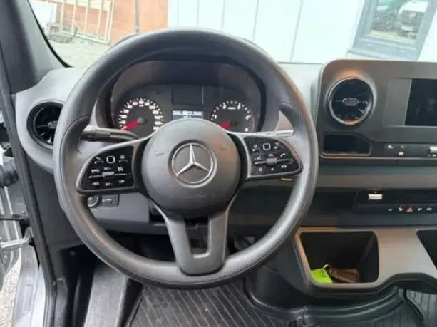 Mercedes-Benz Sprinter 319CDI 190PK L2H2 uit 2023, foto 16