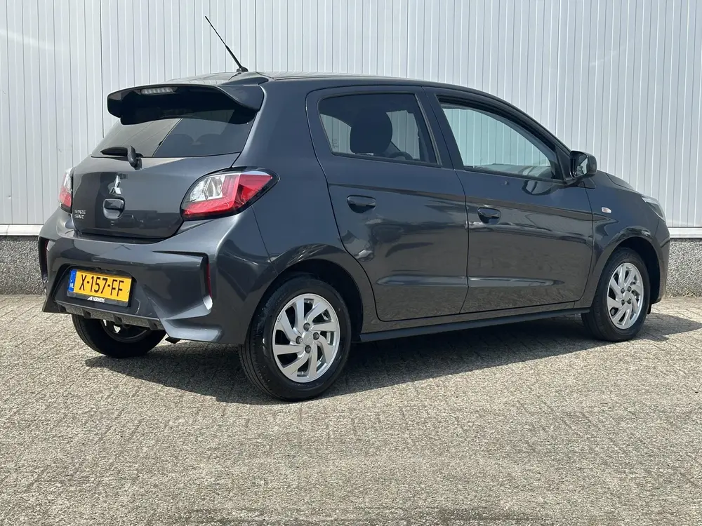 Mitsubishi Space Star 1.2 Dynamic uit 2023, foto 3
