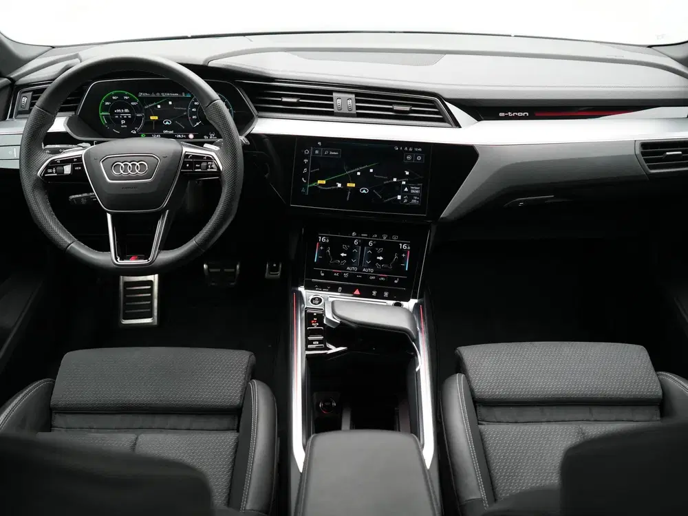 Audi Q8 e-tron 55 Quattro S Line 114 kWh 408pk Dealer O.H uit 2024, foto 17