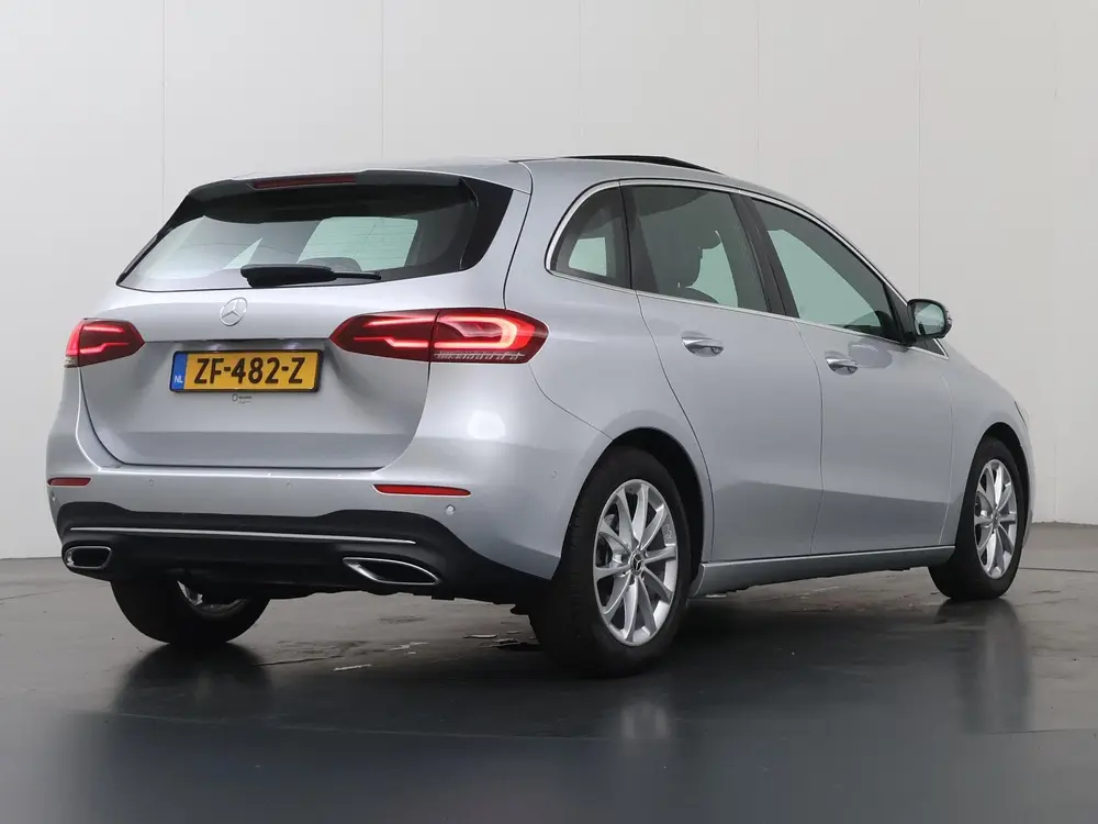 Mercedes-Benz B-Klasse 180 uit 2019, foto 2
