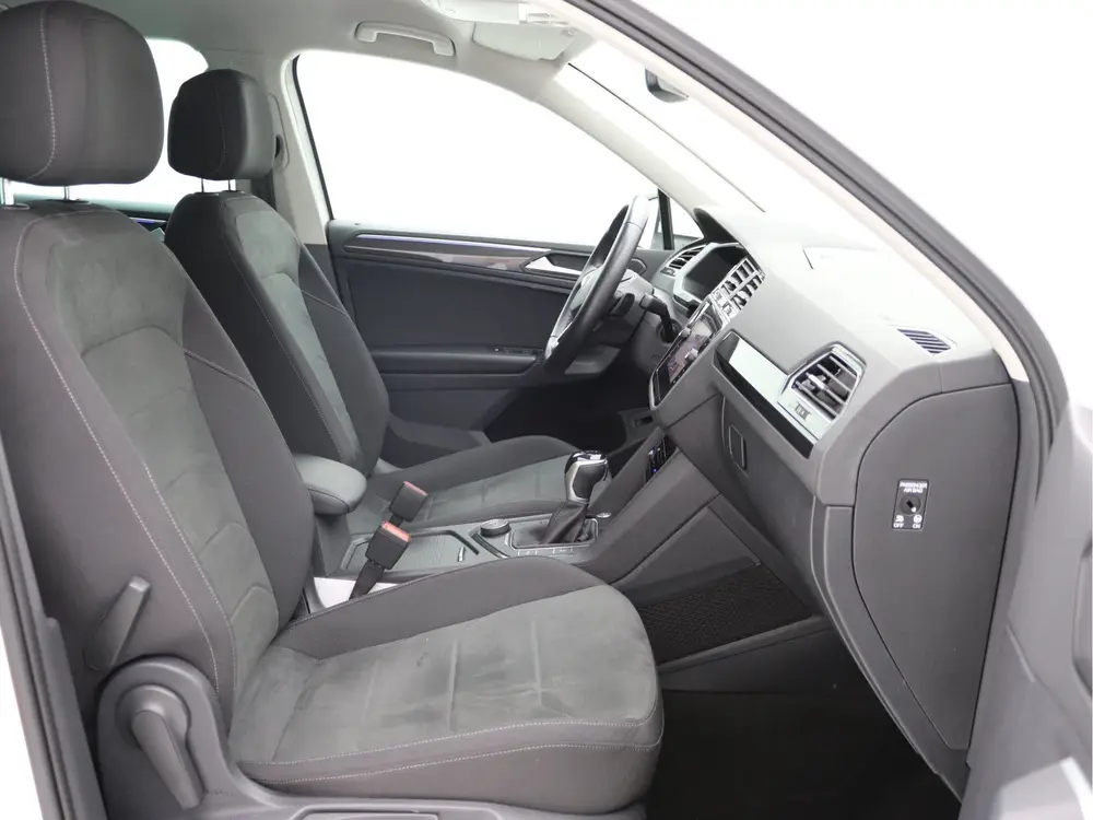 Volkswagen Tiguan 2.0 TSI 4Motion Trekhaak, Camera, Stoelver uit 2022, foto 10