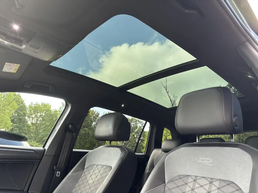 Volkswagen Tiguan Allspace 1.5 TSI R-Line Business+ 7p. 150 uit 2023, foto 12