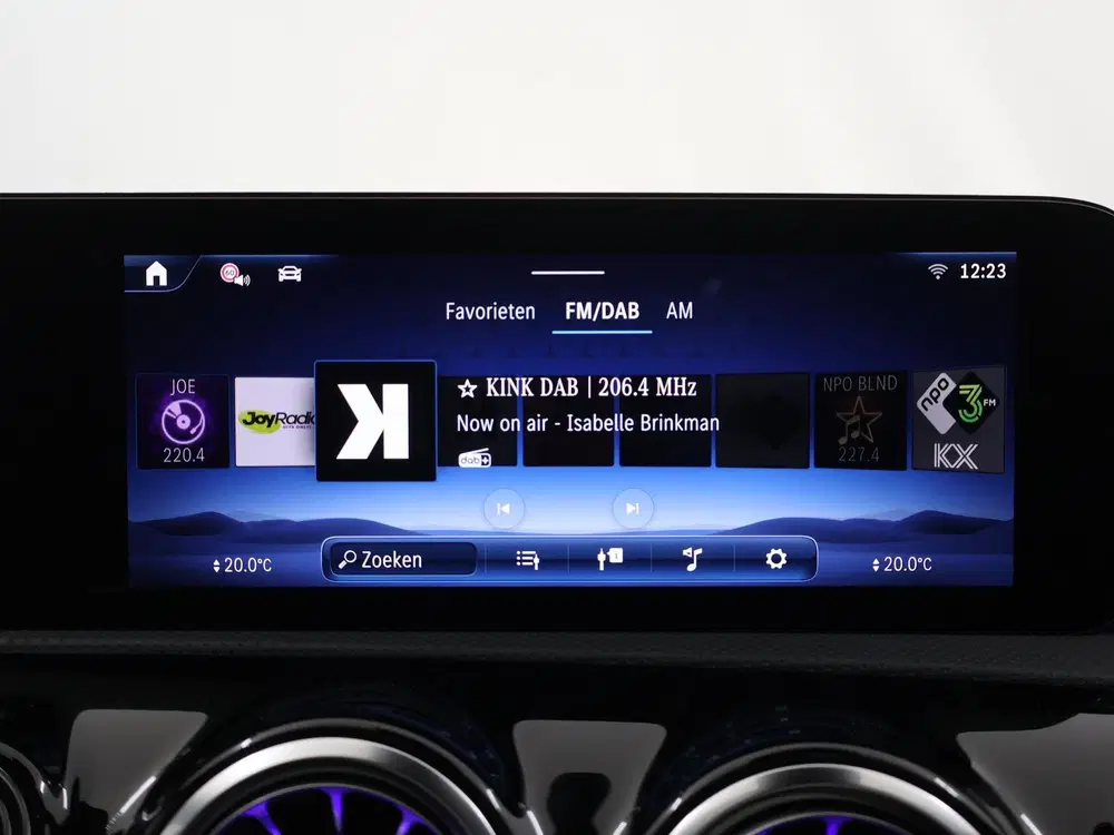 Mercedes-Benz CLA 180 Business Solution AMG uit 2025, foto 15