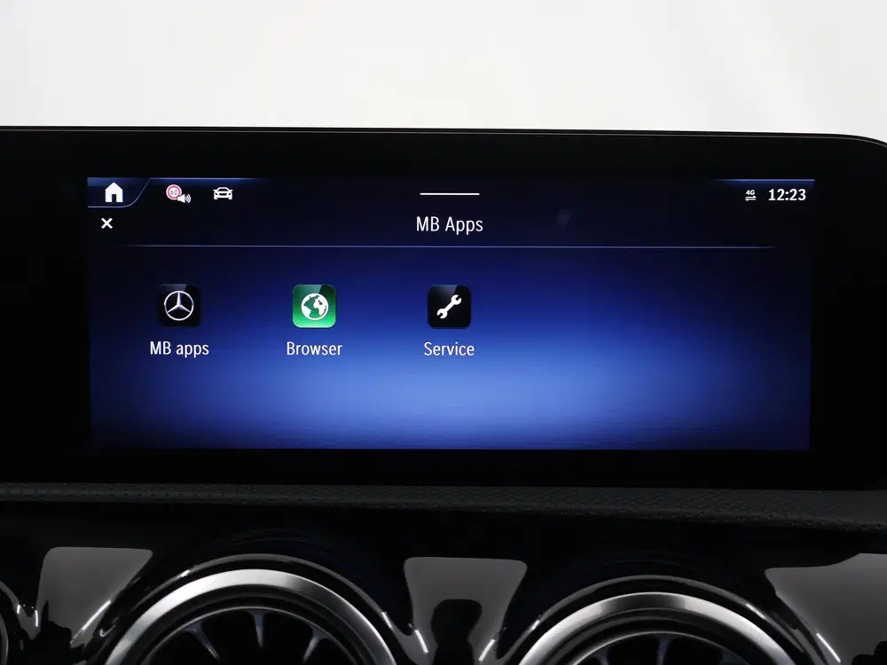 Mercedes-Benz CLA 180 Business Solution AMG uit 2025, foto 18