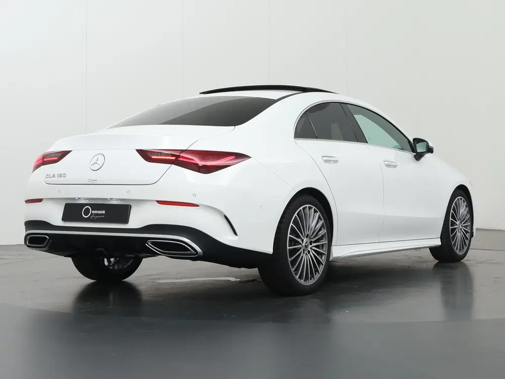 Mercedes-Benz CLA 180 Business Solution AMG uit 2025, foto 2
