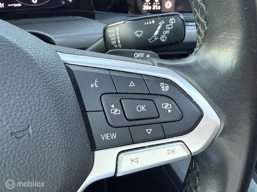 Volkswagen Golf 1.5 eTSI Style Ad Cruise|Navi|Pano|Led EX BP uit 2020, foto 16
