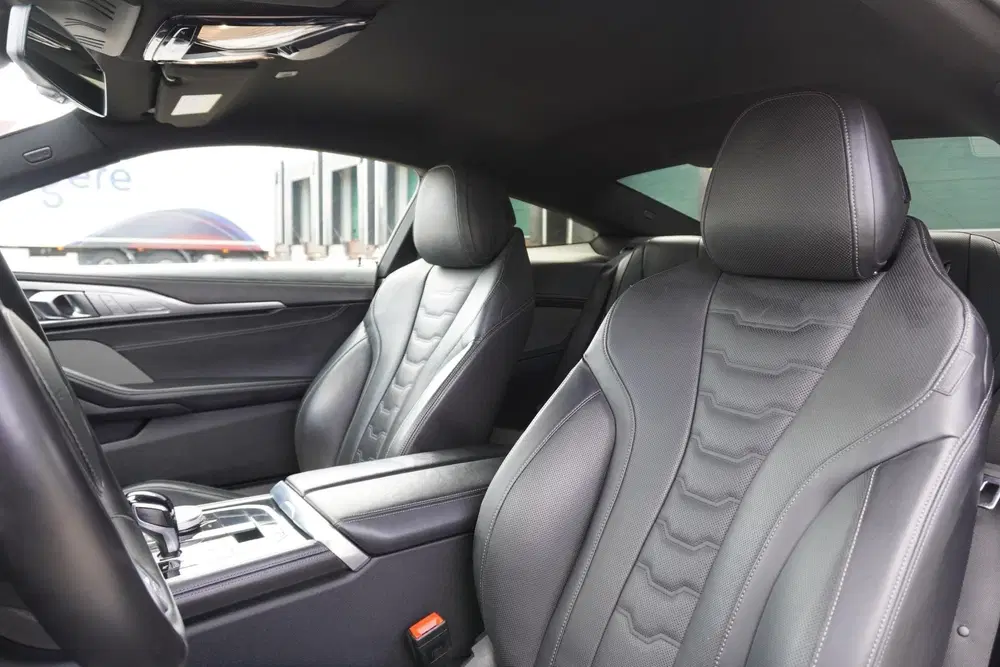 BMW 8-serie M850i 530pk xDrive High Executive uit 2022, foto 4