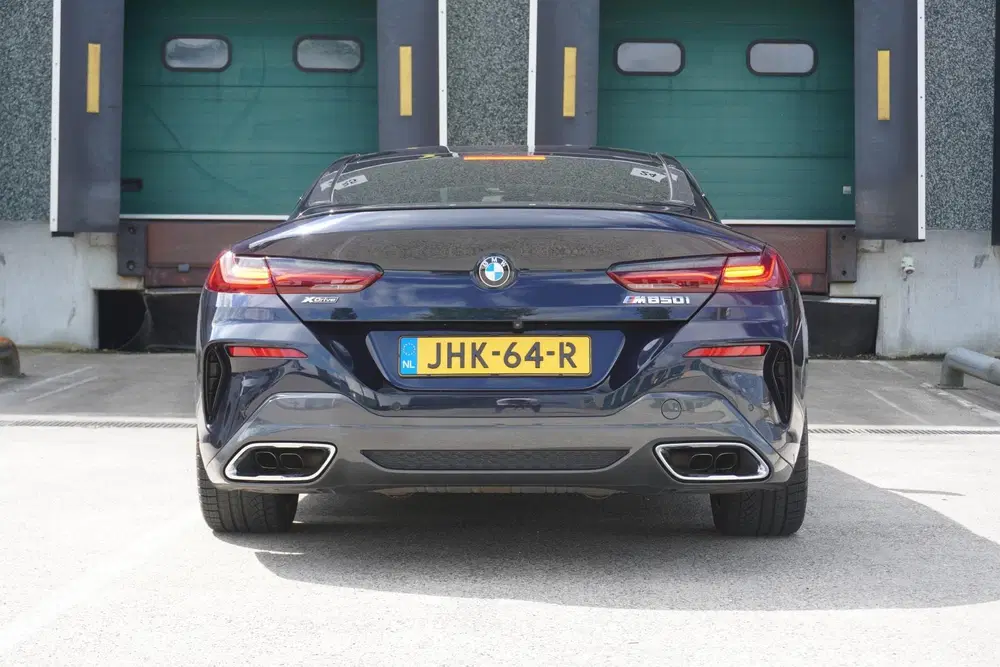 BMW 8-serie M850i 530pk xDrive High Executive uit 2022, foto 9