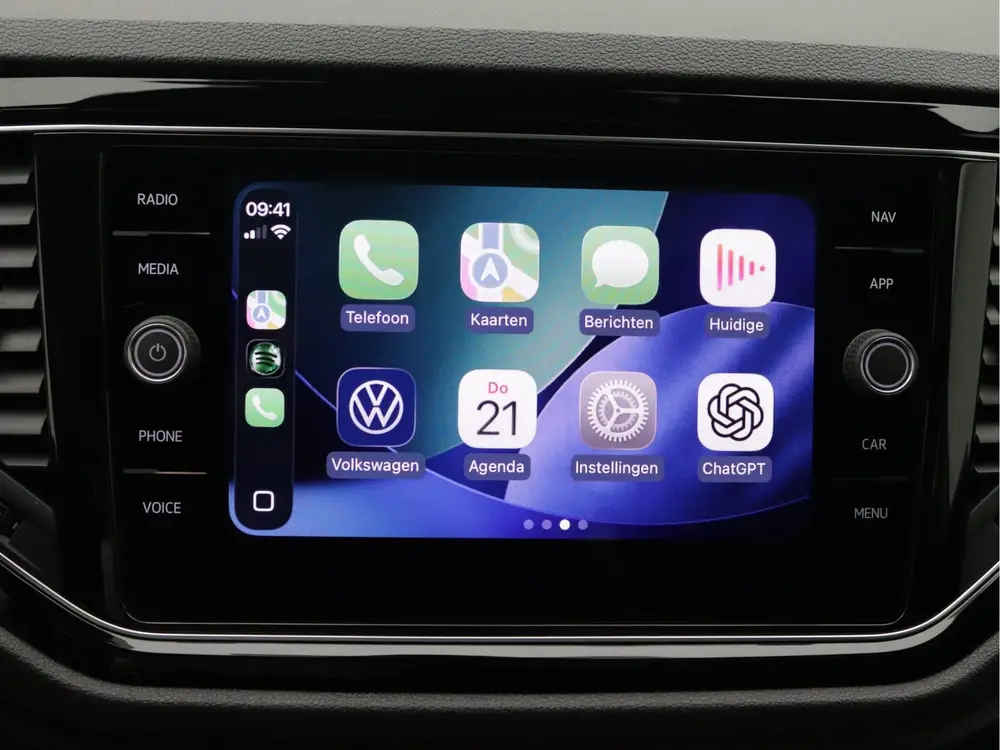 Volkswagen T-Roc 1.5 TSI Sport Pano, Trekhaak, Camera, Stoel uit 2021, foto 19