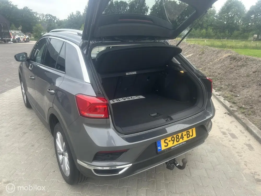 Volkswagen T-Roc 1.5 TSI Style Business uit 2021, foto 5