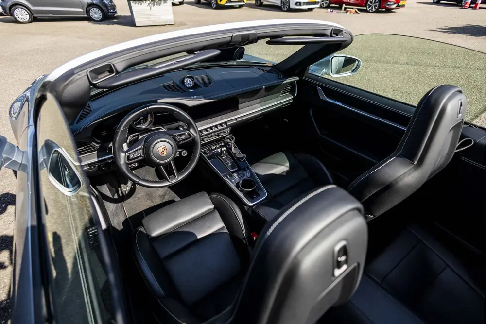 Porsche 911 3.0 Carrera 4 S Sport Chrono NL geleverd uit 2020, foto 20