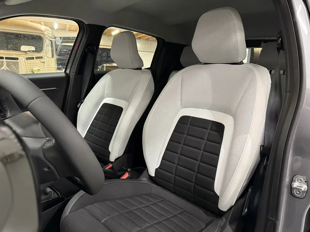 Citroën C3 Citroen C3 1.2 Turbo 100PK MAX ECC CAMERA uit 2025, foto 5