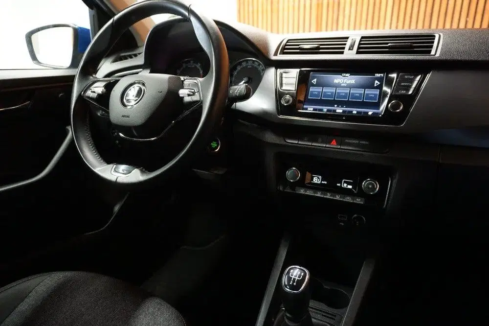 Skoda Fabia 1.0 TSI BUSINESS EDTION uit 2021, foto 12