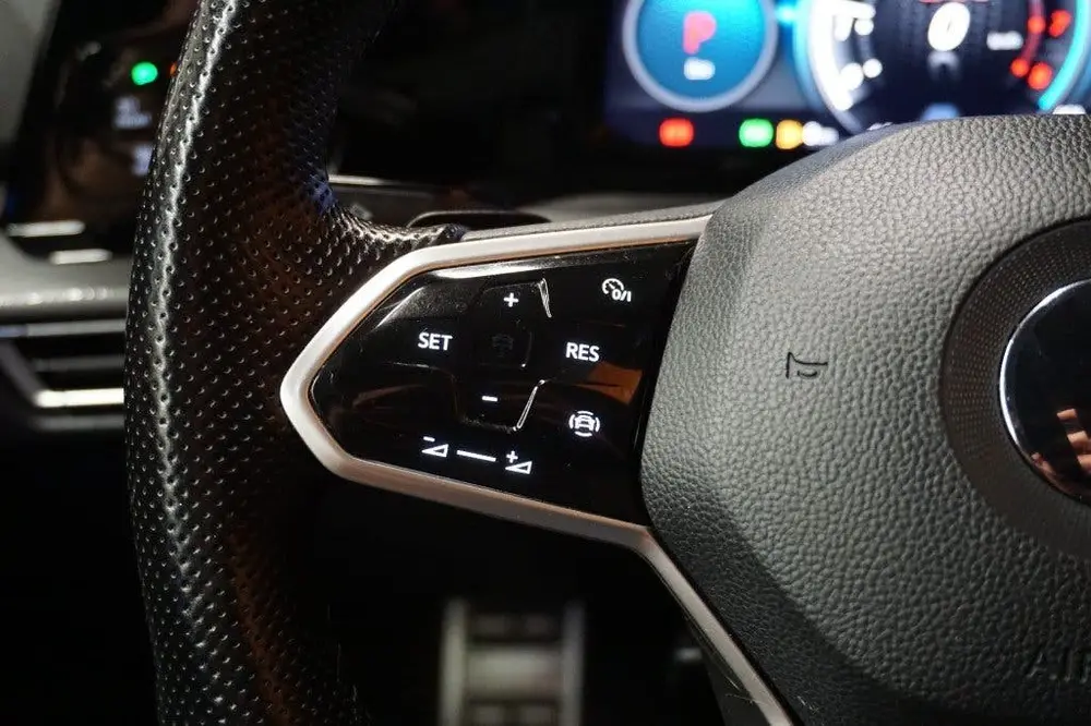 Volkswagen GOLF 2.0 TSI GTI / Panoramadak / Head-up Display uit 2021, foto 14