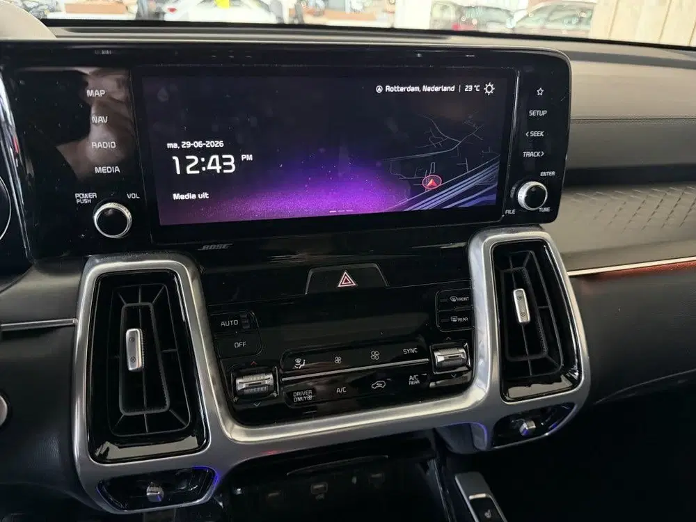 Kia Sorento 1.6 T-GDI Plug-in Hybrid 4WD ExecutiveLine uit 2023, foto 14