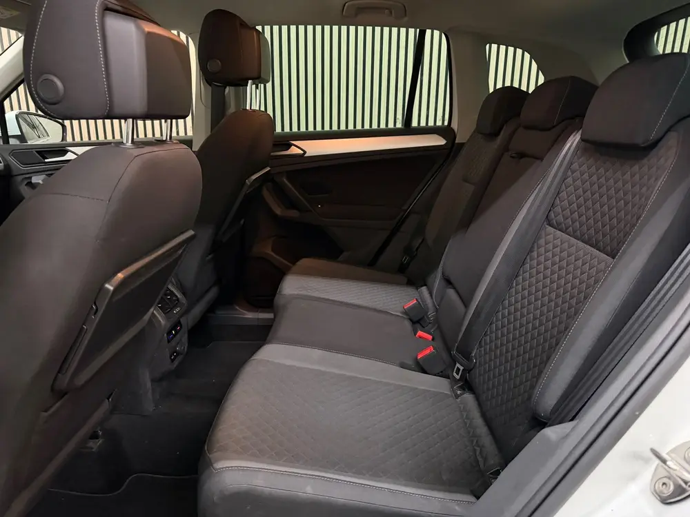 Volkswagen Tiguan 1.5 TSI ACT R-Line 2019 DSG LED VIRTUAL KE uit 2019, foto 13