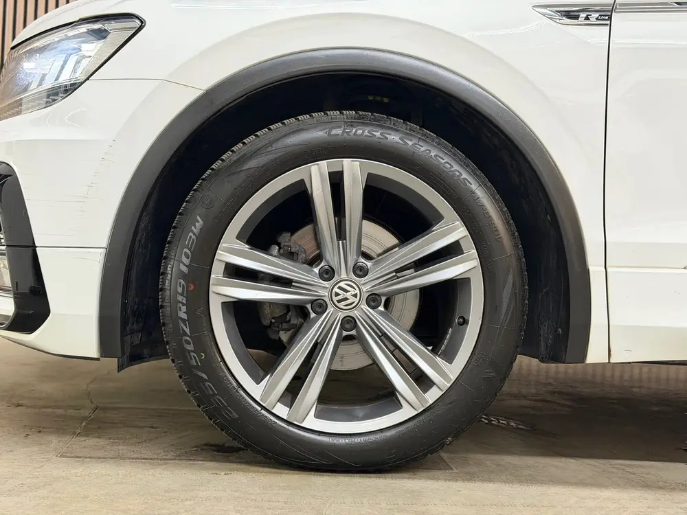 Volkswagen Tiguan 1.5 TSI ACT R-Line 2019 DSG LED VIRTUAL KE uit 2019, foto 2