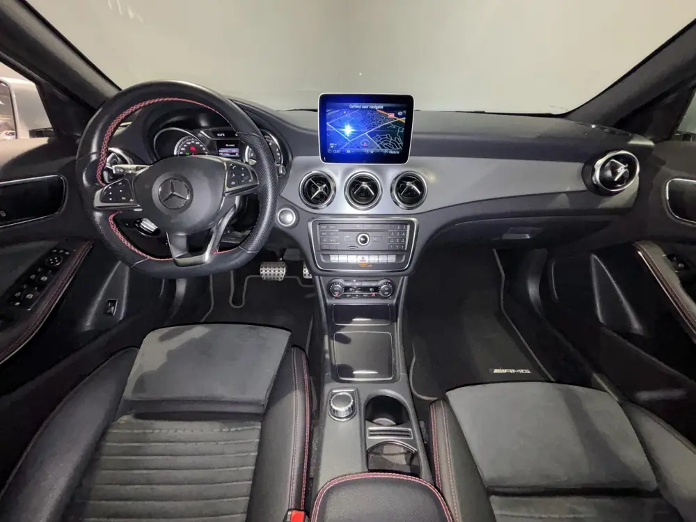 Mercedes-Benz GLA 180 AMG Line Navigatie uit 2019, foto 10