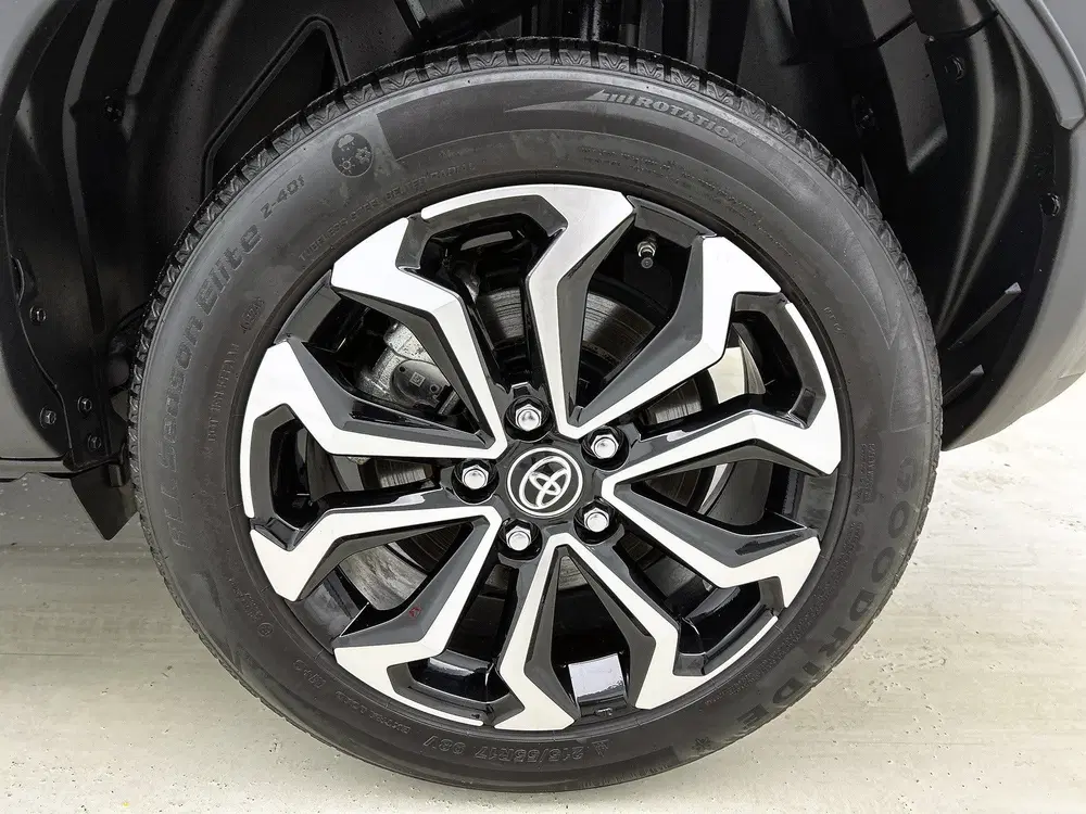 Toyota Yaris Cross 1.5 Hybrid 115 Dynamic uit 2025, foto 4