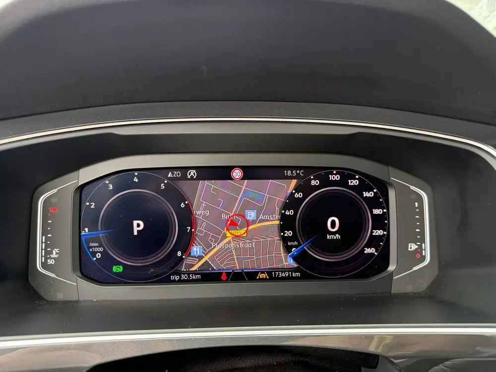 Volkswagen Tiguan 1.5 TSI ACT Highline Business R uit 2019, foto 9