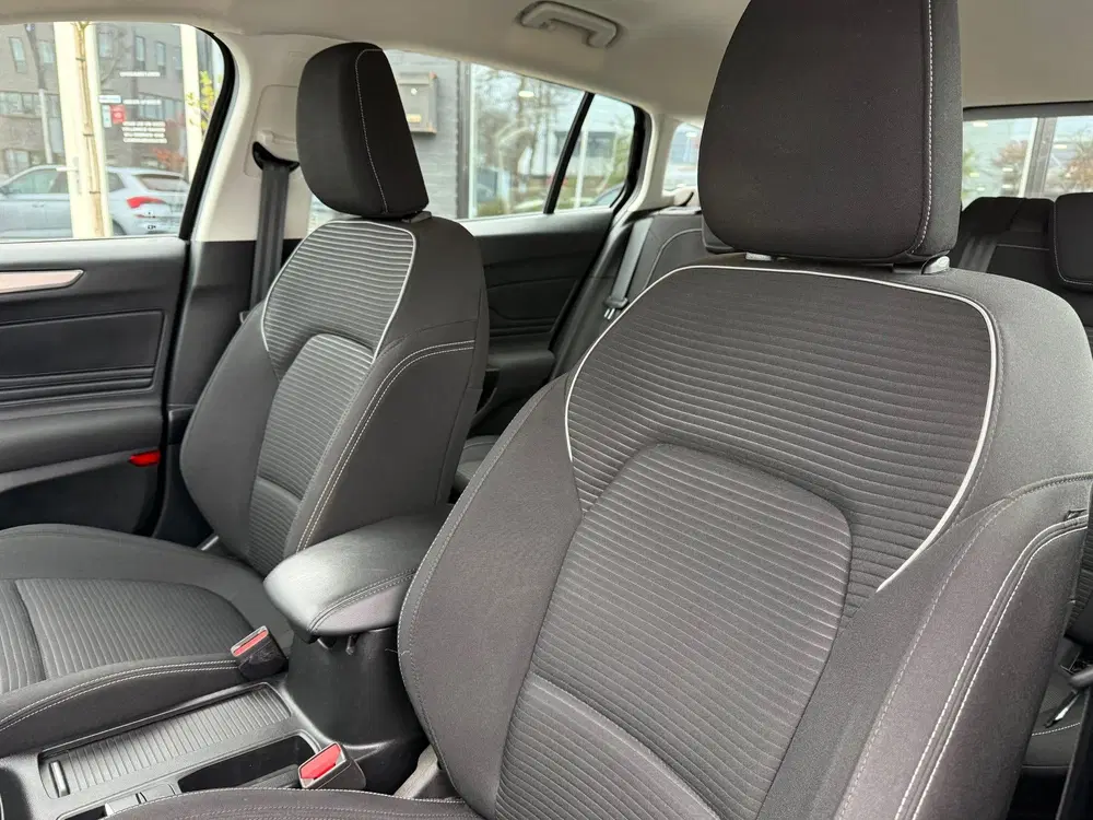 Ford Focus 1.0 EcoBoost HYBRID Titanium uit 2024, foto 19