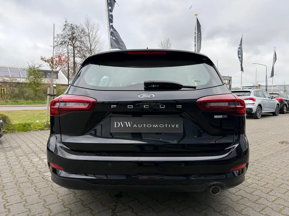 Ford Focus 1.0 EcoBoost HYBRID Titanium uit 2024, foto 3