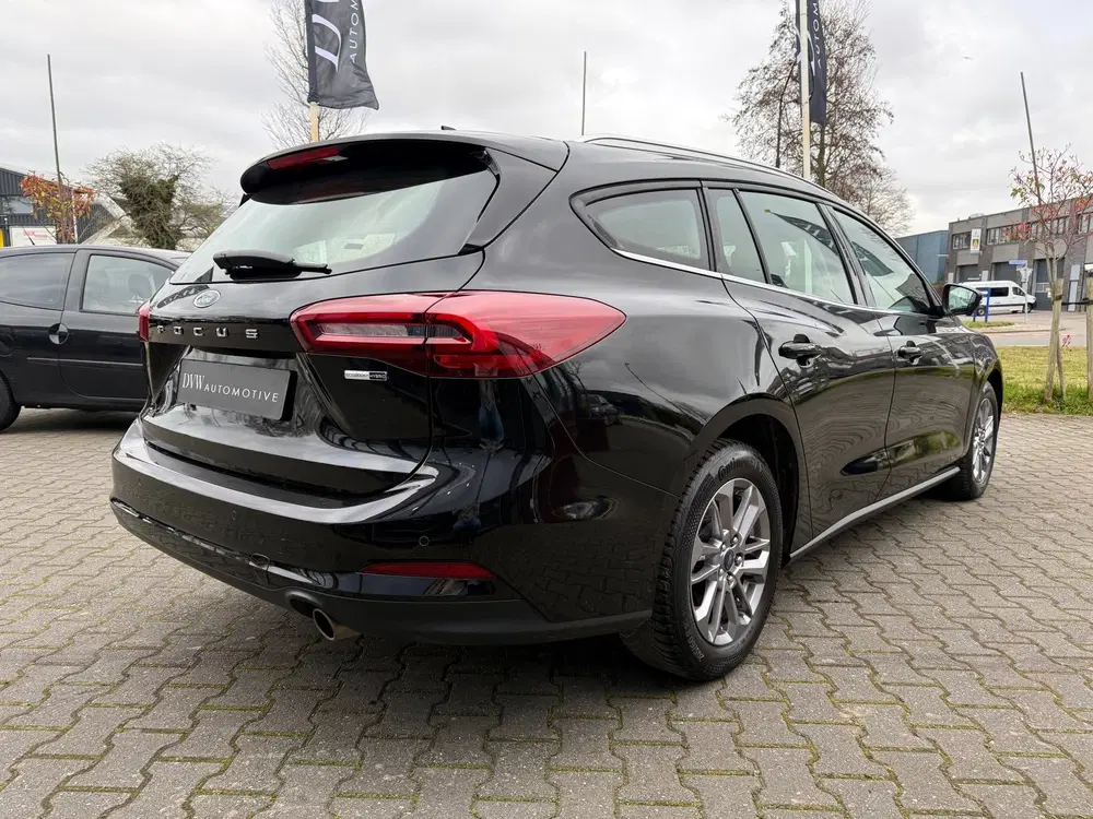 Ford Focus 1.0 EcoBoost HYBRID Titanium uit 2024, foto 4