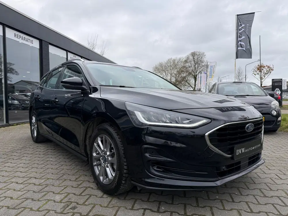 Ford Focus 1.0 EcoBoost HYBRID Titanium uit 2024, foto 5