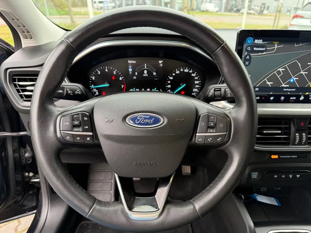 Ford Focus 1.0 EcoBoost HYBRID Titanium uit 2024, foto 9