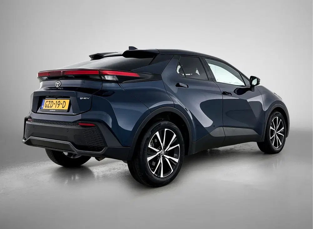 Toyota C-Hr 1.8 Hybrid 140 Dynamic uit 2025, foto 2