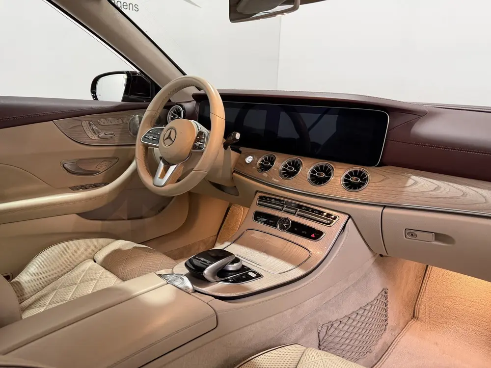 Mercedes-Benz E-Klasse 300 Premium Plus uit 2019, foto 17