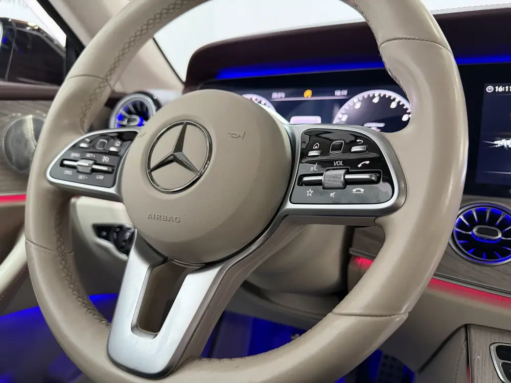 Mercedes-Benz E-Klasse 300 Premium Plus uit 2019, foto 19