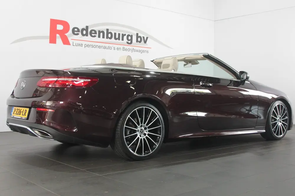Mercedes-Benz E-Klasse 300 Premium Plus uit 2019, foto 2