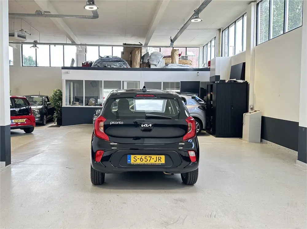 Kia Picanto 1.0 DPi DynamicLine uit 2023, foto 5