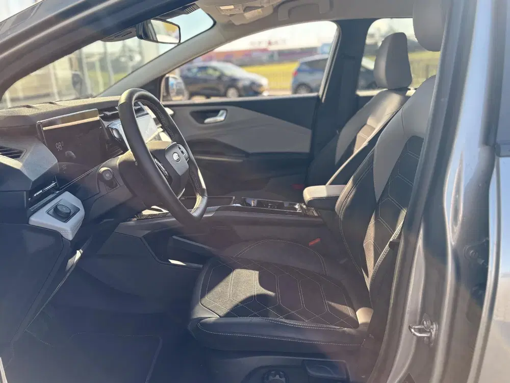 Ford Puma Gen-E Premium 44 kWh DEMO I DRIVER ASSISTANCE PA uit 2025, foto 14