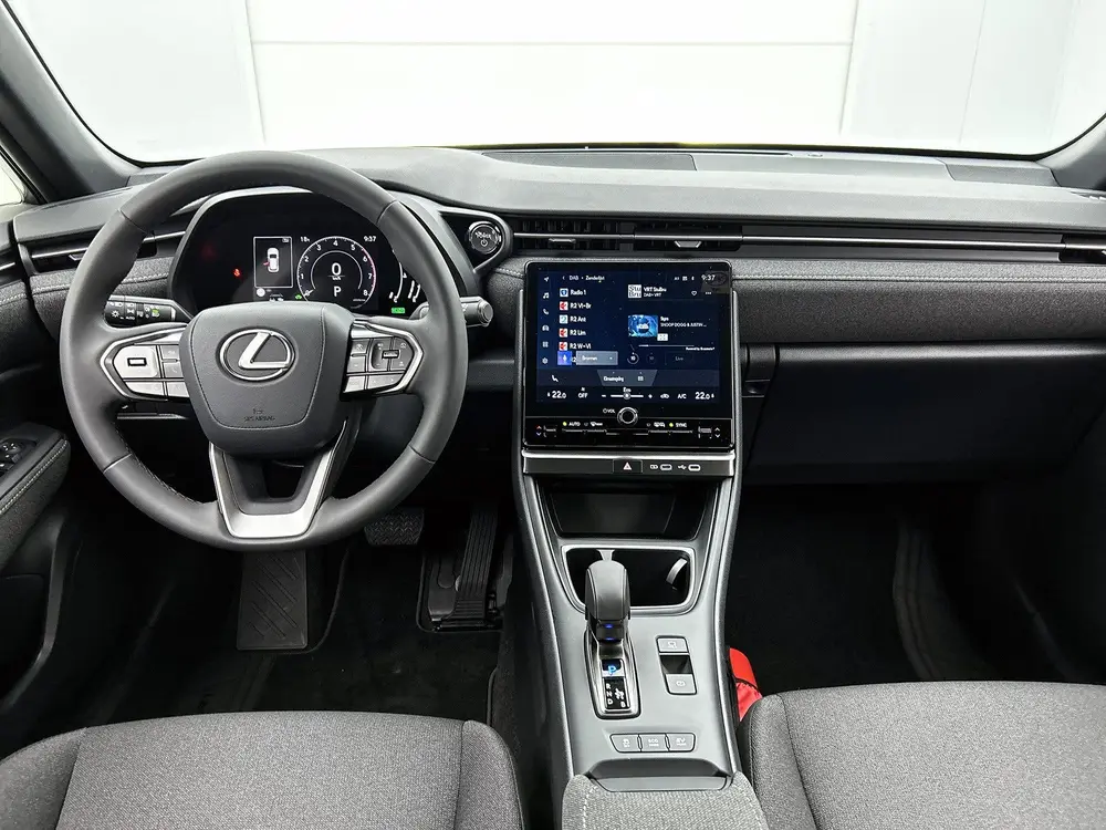 Lexus LBX 2WD uit 2024, foto 4