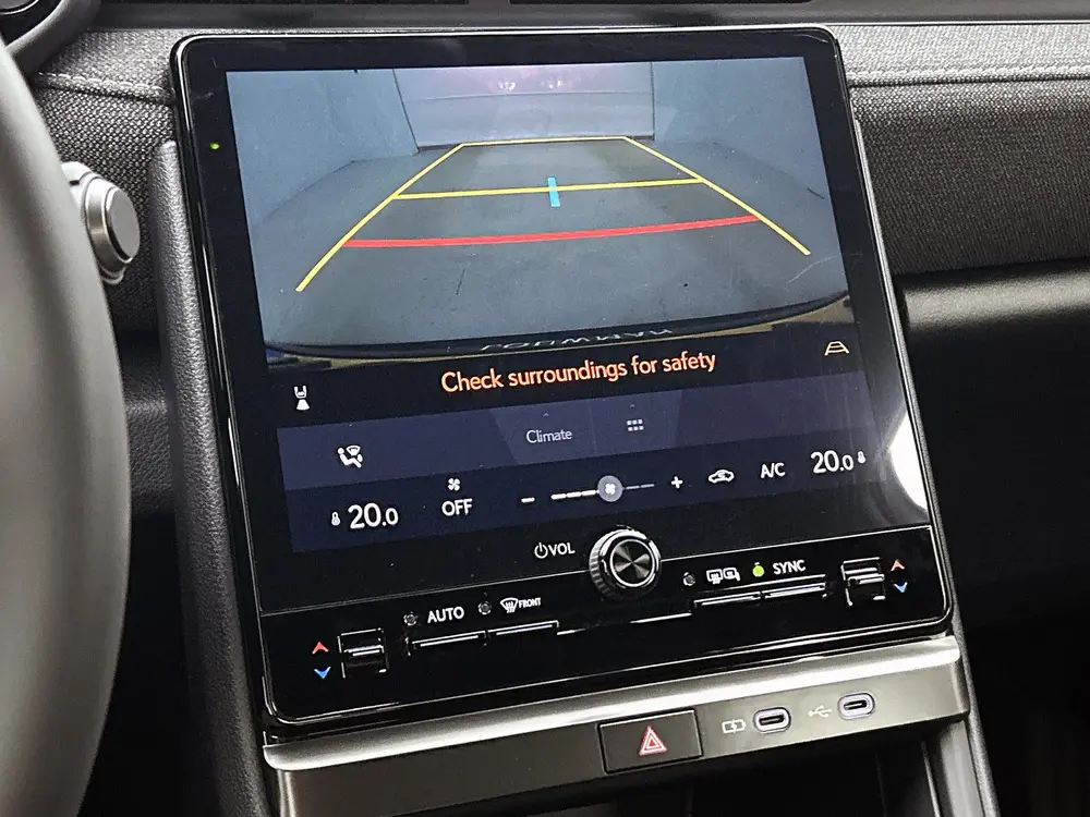 Lexus LBX 2WD uit 2024, foto 8