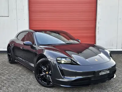 Porsche Taycan 93 uit 2021