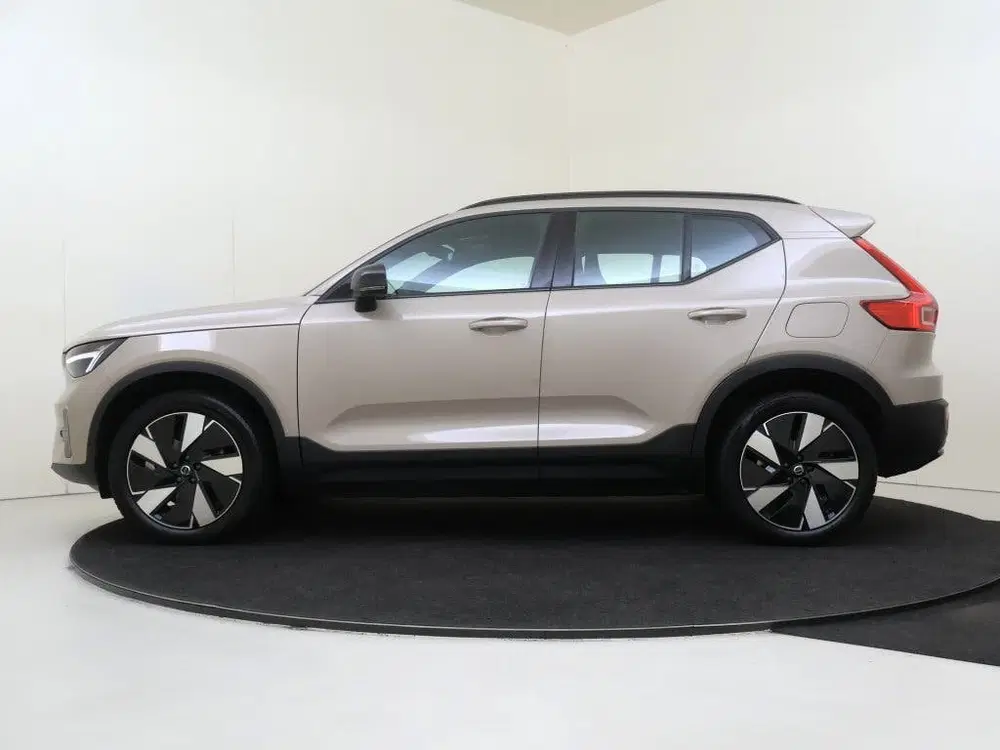 Volvo EX40 Extended Plus 82 kWh uit 2025, foto 3