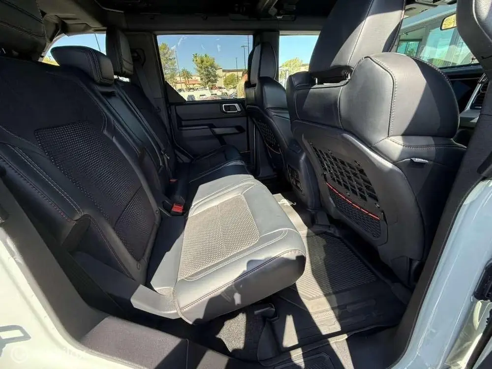Ford Bronco Bronco Raptor 2024 Nieuwstaat prijs op Grijs Kenteken uit 2024, foto 11
