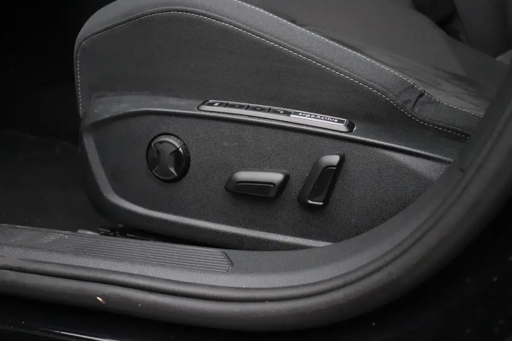 Volkswagen Golf 1.5 TSI Style | MEMORY | PANODAK | HEAD-UP | uit 2021, foto 17