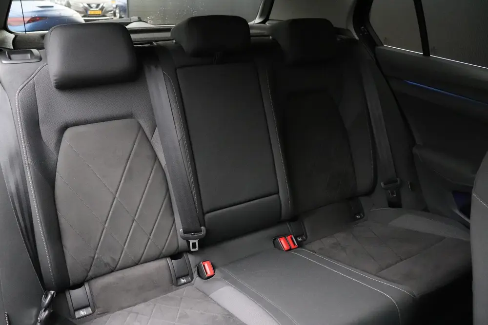 Volkswagen Golf 1.5 TSI Style | MEMORY | PANODAK | HEAD-UP | uit 2021, foto 19