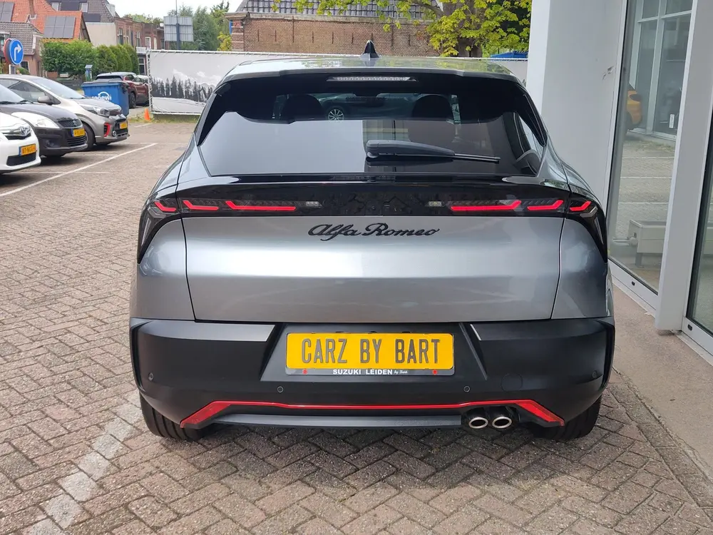Alfa Romeo Junior 1.2 TURBO HYBRID IBRIDA SPECIALE AUT. Dode uit 2025, foto 4