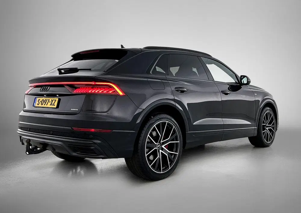 Audi Q8 60 TFSI e quattro Pro Line S Competition 4 uit 2021, foto 5