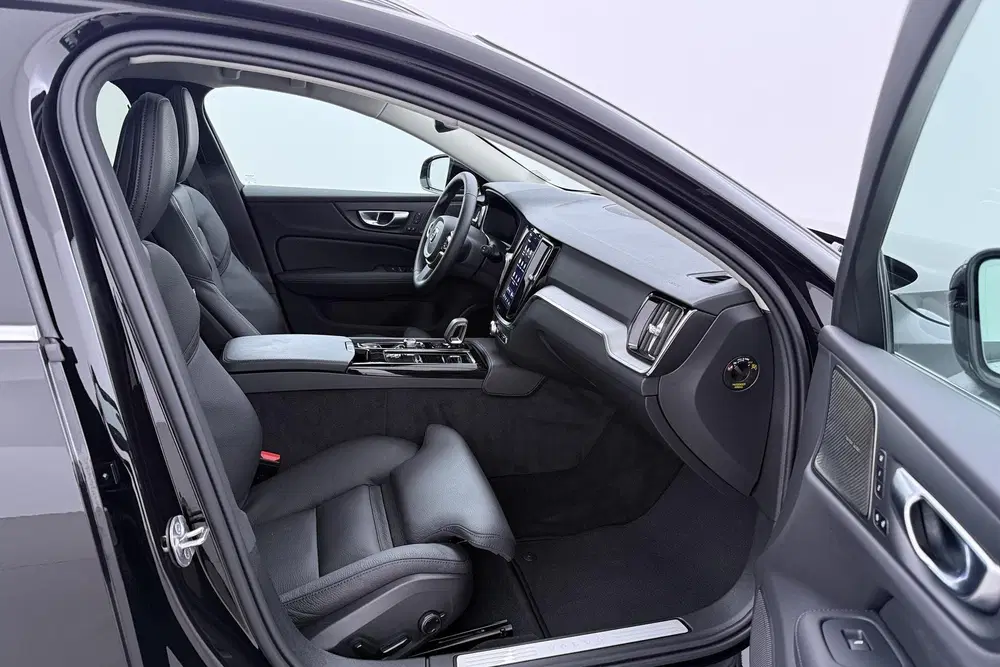 Volvo V60 T6 Plus Bright uit 2025, foto 5